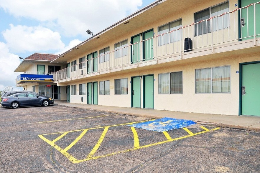 More Photos Of 2420 Commerce Rd, Goodland Hotel For Sale