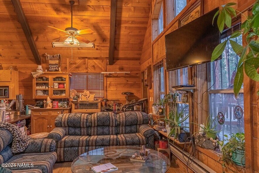 More Photos Of 770 Forest Service 461 rd, Fredonia Sports And Entertainment For Sale