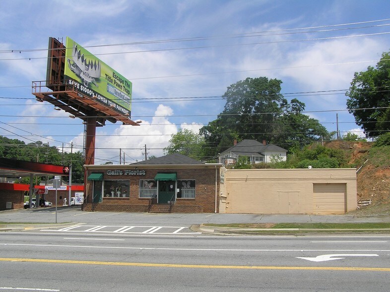 More Photos Of 105 Riverstone Pky, Canton Freestanding For Sale