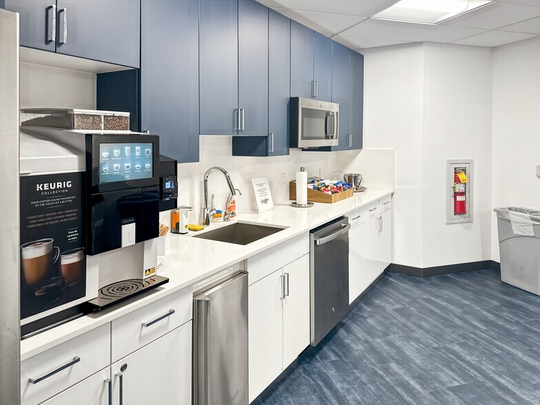 More Photos Of 4905 W Tilghman St, Allentown Coworking Space