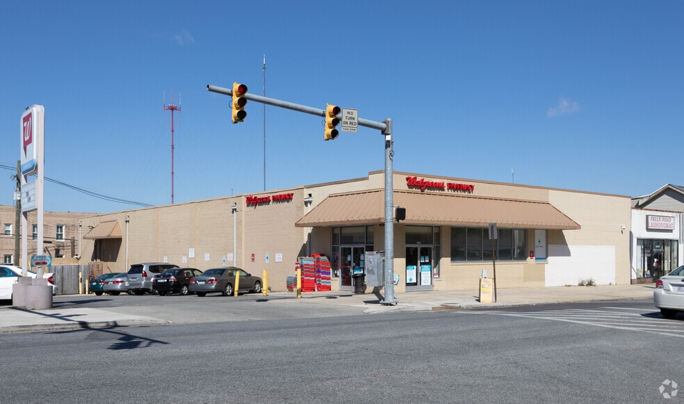More Photos Of 3700 Falls Rd, Baltimore Drugstore For Lease