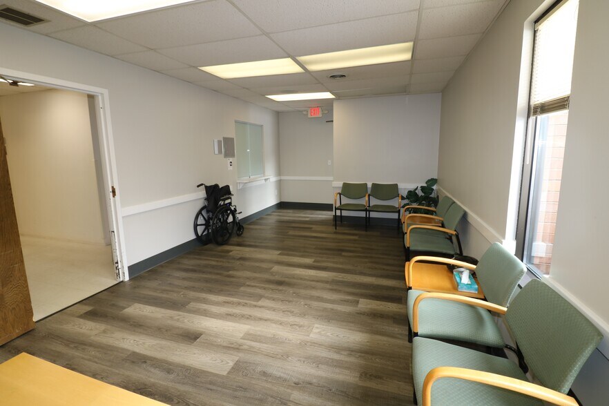 More Photos Of 34 Executive Dr, Norwalk Medical For Sale