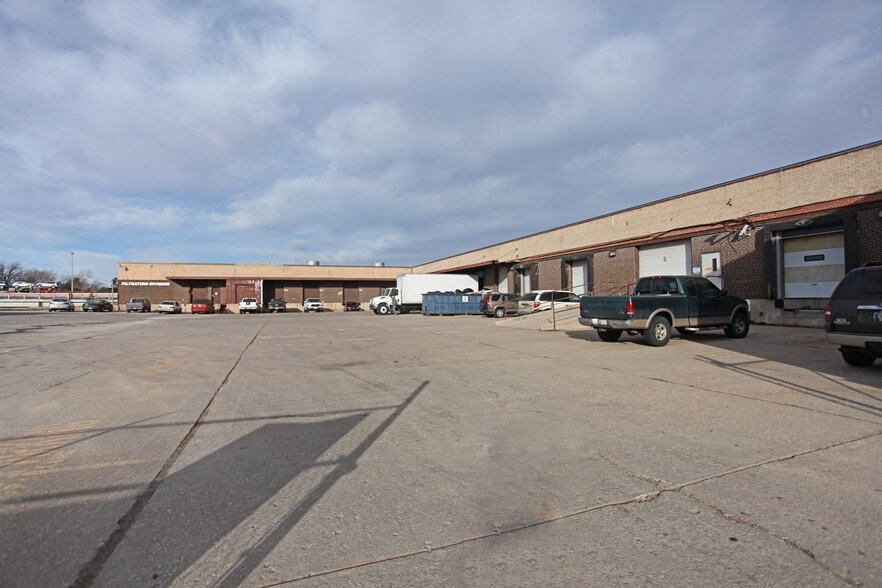 More Photos Of 3813-3817 N Santa Fe Ave, Oklahoma City Light Manufacturing For Lease