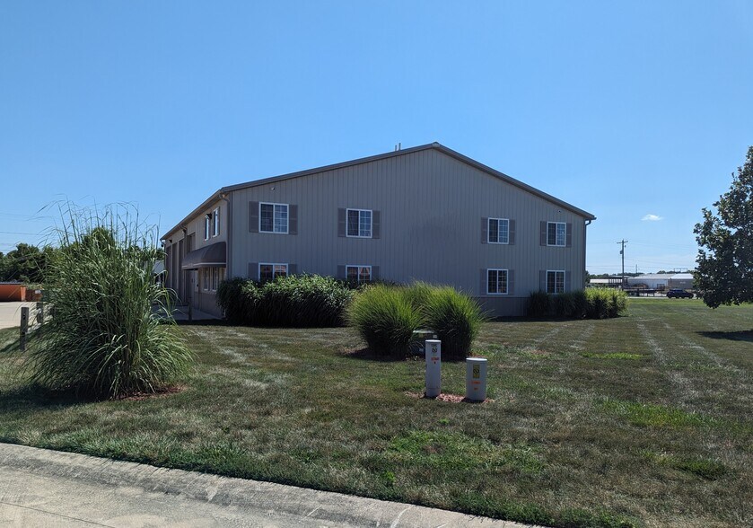 More Photos Of 654 Castle Dr, Charleston Distribution For Sale