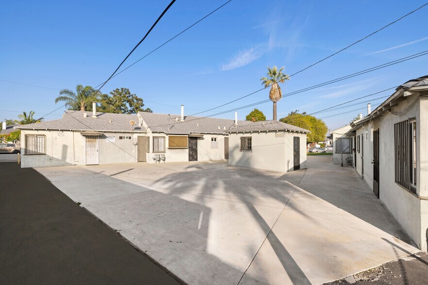 More Photos Of 1105-1125 E Hyde Park Blvd, Inglewood Apartments For Sale