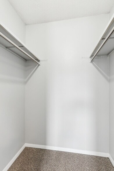 More Photos Of 300 W Midvale Ave, Chattanooga Apartments For Sale