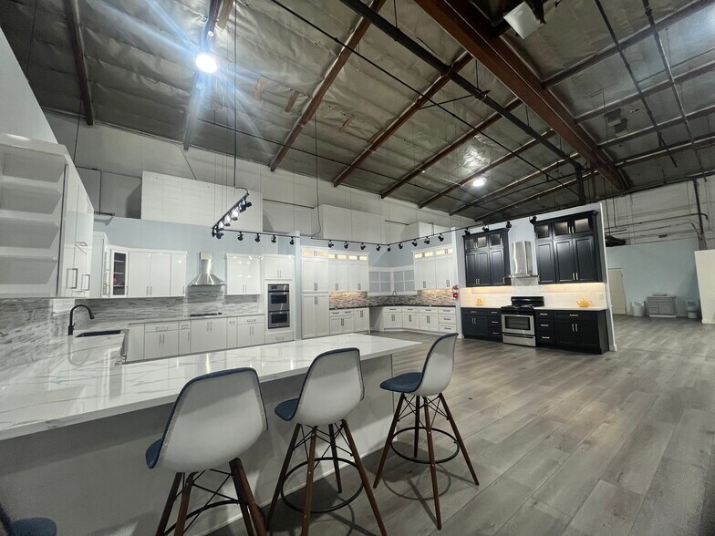 More Photos Of 938-940 S Vail Ave, Montebello Warehouse For Lease
