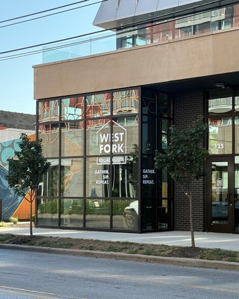 More Photos Of 1233 Shelby St, Indianapolis Apartments For Lease