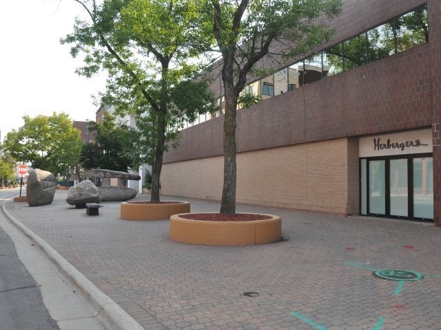 More Photos Of 600-660 W Saint Germain St, Saint Cloud Freestanding For Lease