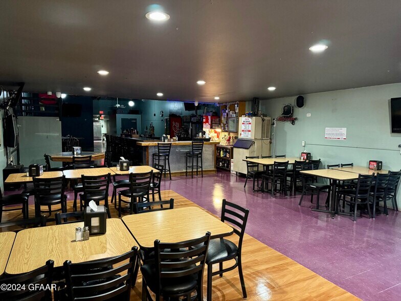 More Photos Of 318 4th St NE, Devils Lake Bar For Sale