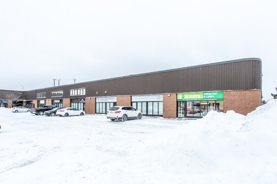 More Photos Of 5370 Canotek Rd, Ottawa Showroom For Lease