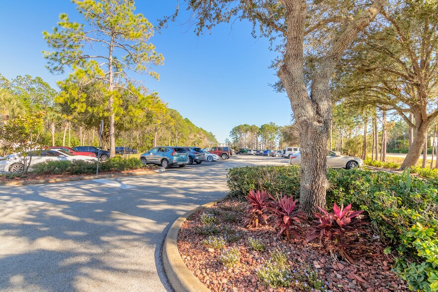 More Photos Of 275 Williamson Blvd, Ormond Beach Freestanding For Lease