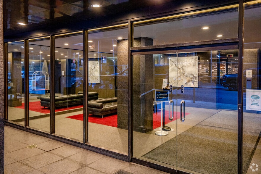 More Photos Of 969 Third Ave, New York Apartments For Lease