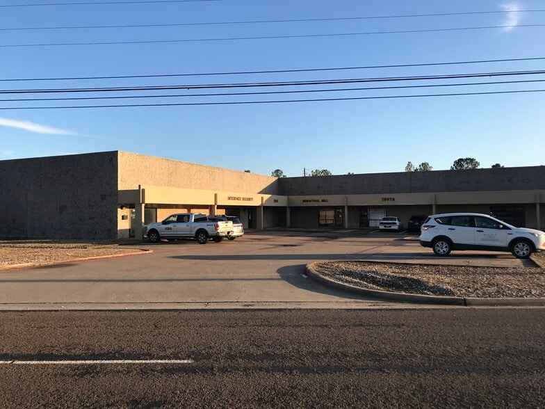 More Photos Of 1612-1630 E Whaley St, Longview Industrial For Lease
