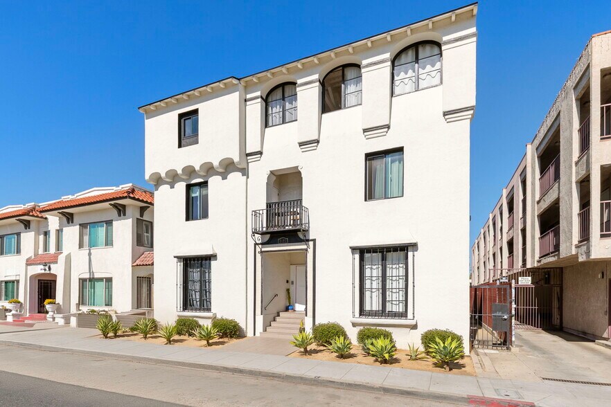 More Photos Of 1827 E 4th St, Long Beach Apartments For Sale