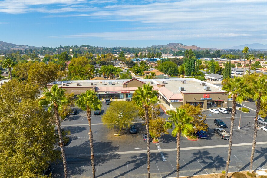 More Photos Of 2061-2085 S Garey Ave, Pomona Storefront Retail Office For Lease