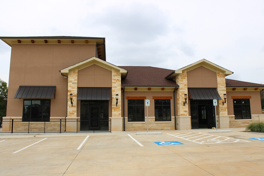 Primary Photo Of 3143 Golden, Tyler Office For Lease