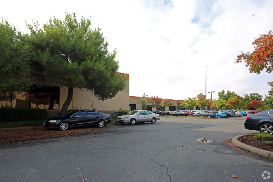 More Photos Of 4925 Robert J Mathews Pky, El Dorado Hills Flex For Lease