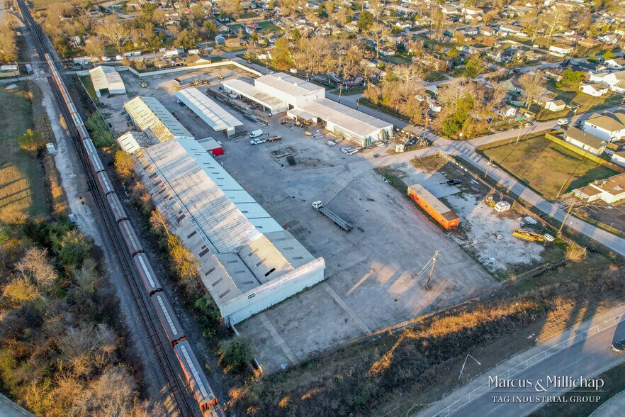 Primary Photo Of 6011-6019 Gold Houston TX 77026 st, Houston Warehouse For Sale