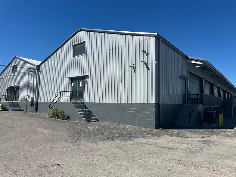 Primary Photo Of 2202 N 38th St, Tampa Truck Terminal For Lease