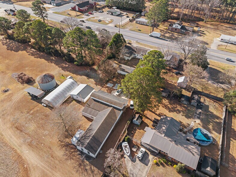 More Photos Of 2034 W 5th St, Washington Showroom For Sale