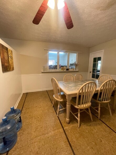 More Photos Of 3060 Bouldercrest Rd, Ellenwood Religious Facility For Sale