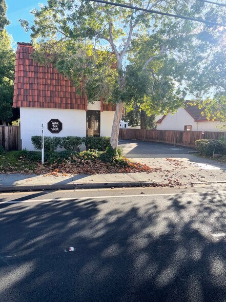 More Photos Of 96 W Campbell Ave, Campbell Office For Lease