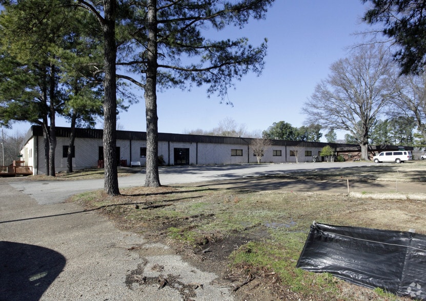 Primary Photo Of 449 Highway 72, Collierville Unknown For Lease
