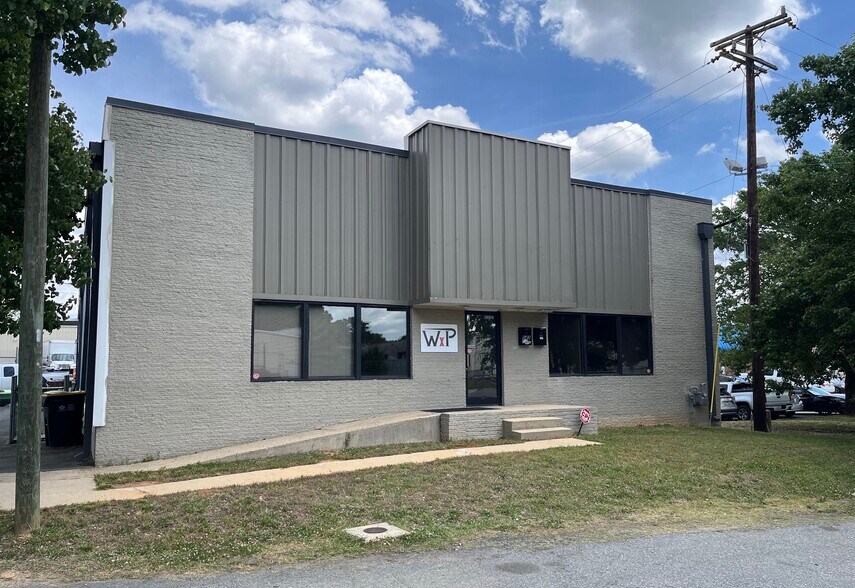 Primary Photo Of 540 W 32nd St, Charlotte Warehouse For Lease