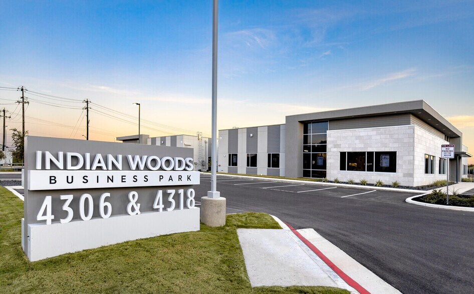 More Photos Of 4318 De Zavala Rd, San Antonio Medical For Sale