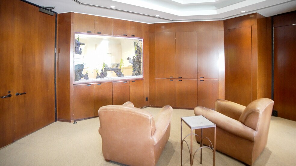 More Photos Of 8840 Wilshire Blvd, Beverly Hills Office For Lease
