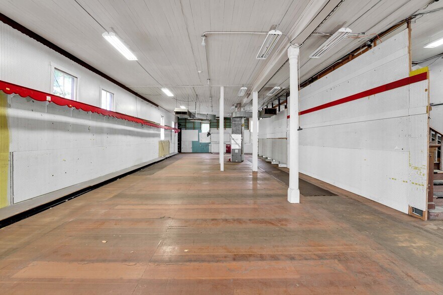 More Photos Of 808 B St, Hayward General Retail For Lease