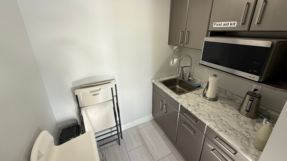 More Photos Of 833 Dugald Rd, Winnipeg Industrial For Sale