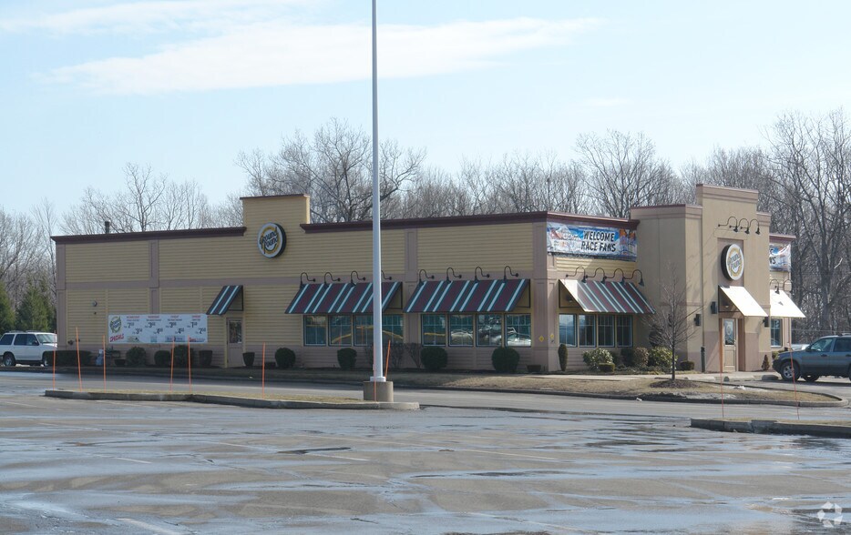 More Photos Of 106 Laurel Mall Dr, Hazleton Unknown For Lease