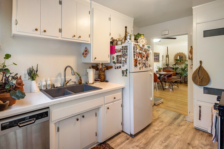 More Photos Of 156 Paseo de la Concha, Redondo Beach Multifamily For Sale