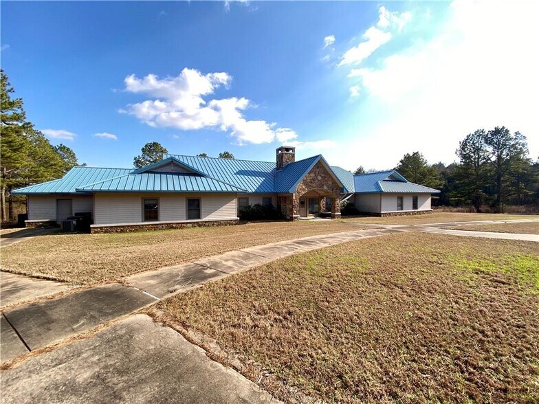More Photos Of 8524 Youth Ranch Rd, Mulberry Lodge Meeting Hall For Sale