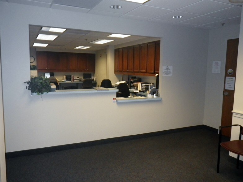 More Photos Of 3200 Tower Oaks Blvd, Rockville Medical For Sale