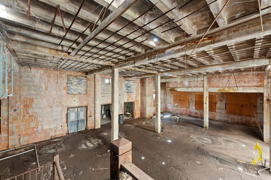 More Photos Of 1190 Main St, West Warwick Loft Creative Space For Sale