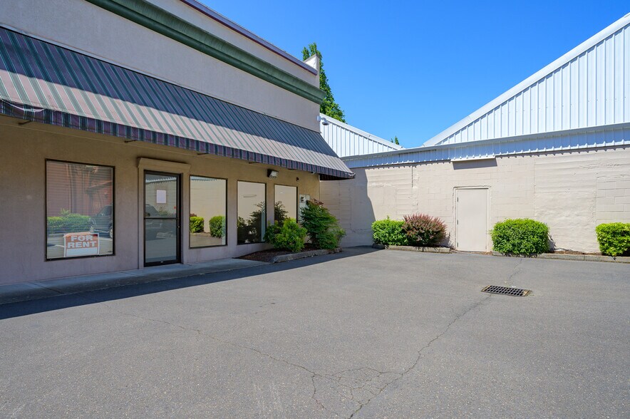 More Photos Of 119-137 NE 3rd St, Mcminnville Medical For Lease