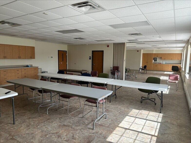 More Photos Of 433 Mill St, Zumbrota Assisted Living For Lease