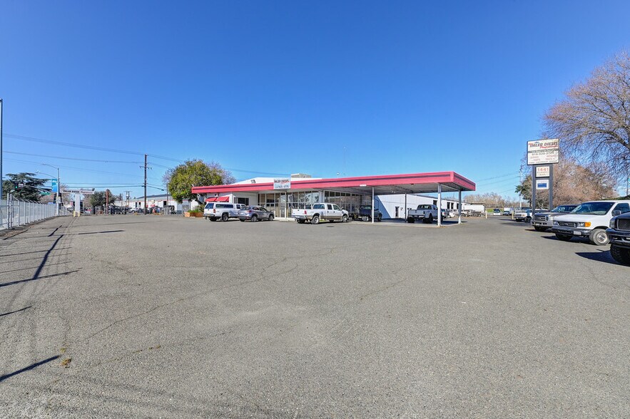 More Photos Of 1441 Richards Blvd, Sacramento Service For Lease