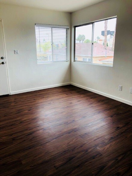 More Photos Of 4262-4266 Chamoune Ave, San Diego Apartments For Sale
