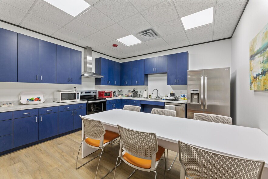 More Photos Of 2508 Ashley Worth Blvd, Austin Medical For Sale