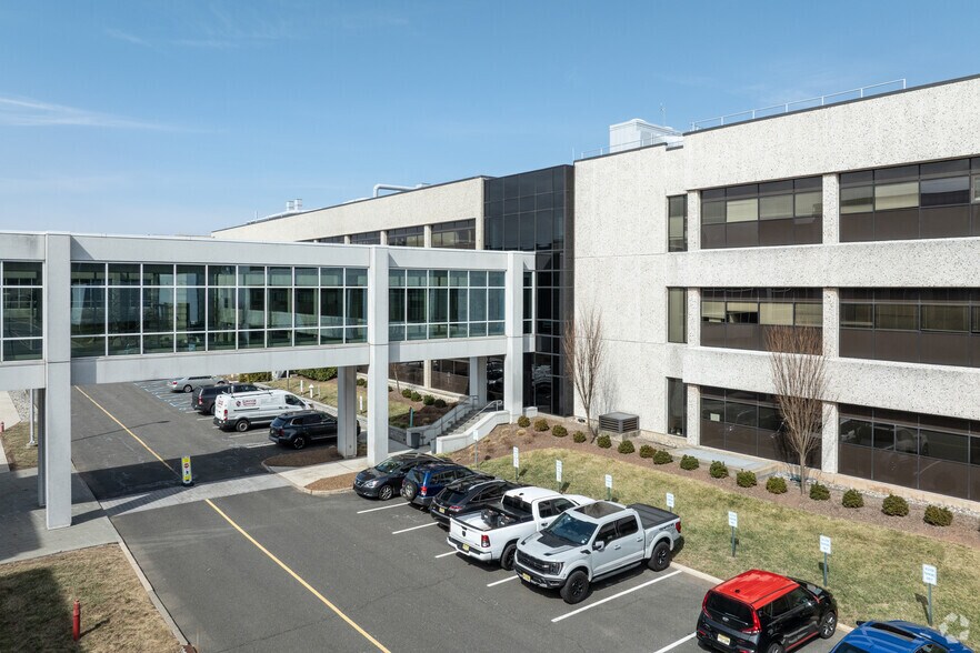 More Photos Of 1041 Route 202/206, Bridgewater Unknown For Lease