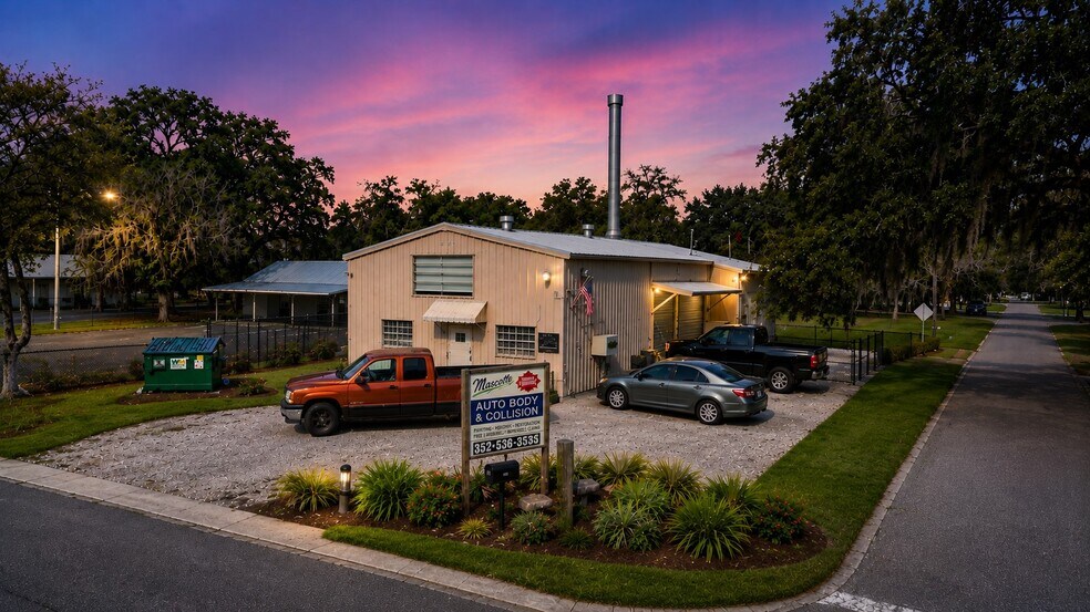 Primary Photo Of 10 Barry Ave, Mascotte Auto Repair For Sale
