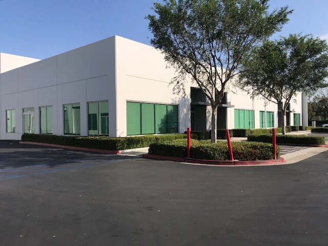 More Photos Of 9650 Research Dr, Irvine Office For Lease