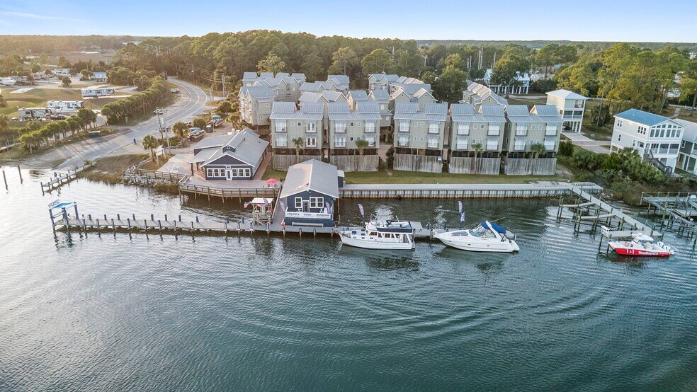 More Photos Of 275 Timber Island Rd, Carrabelle Restaurant For Sale