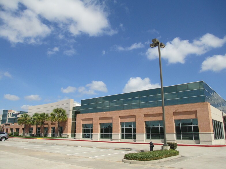 Primary Photo Of 7900 N Sam Houston Pky W, Houston Office For Lease