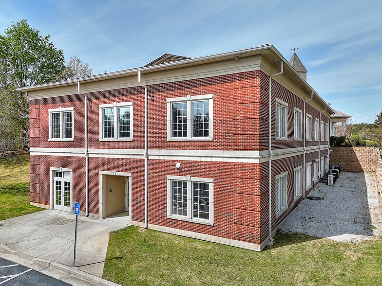 More Photos Of 500 Plantation Park Dr, Loganville Office For Sale