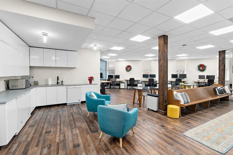 More Photos Of 438 Division St, Sewickley Office For Lease